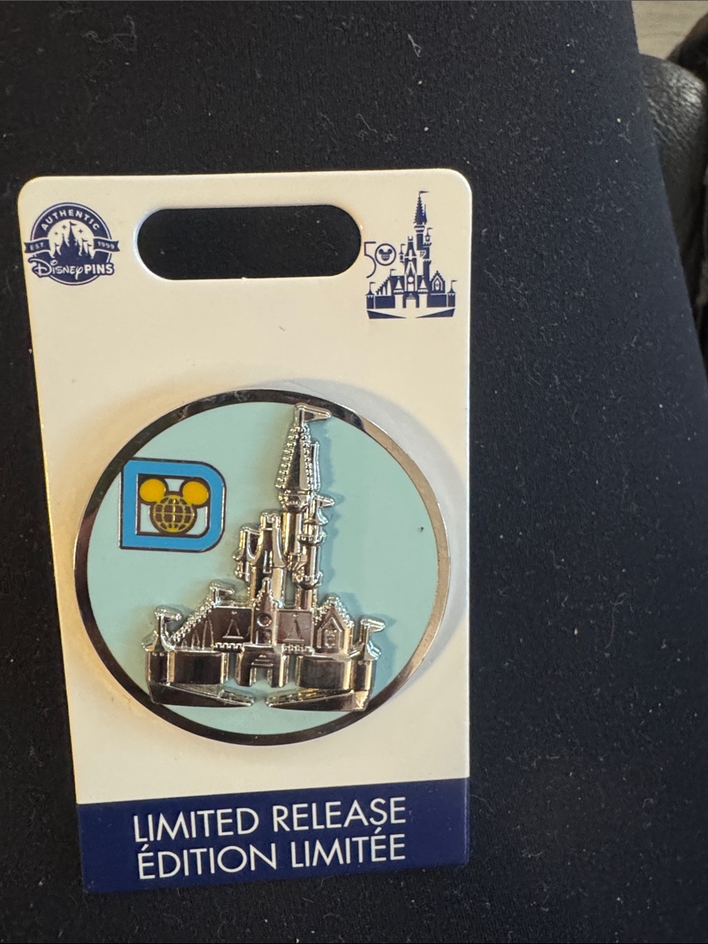 Disney Walt Disney World Limited edition pin NWT